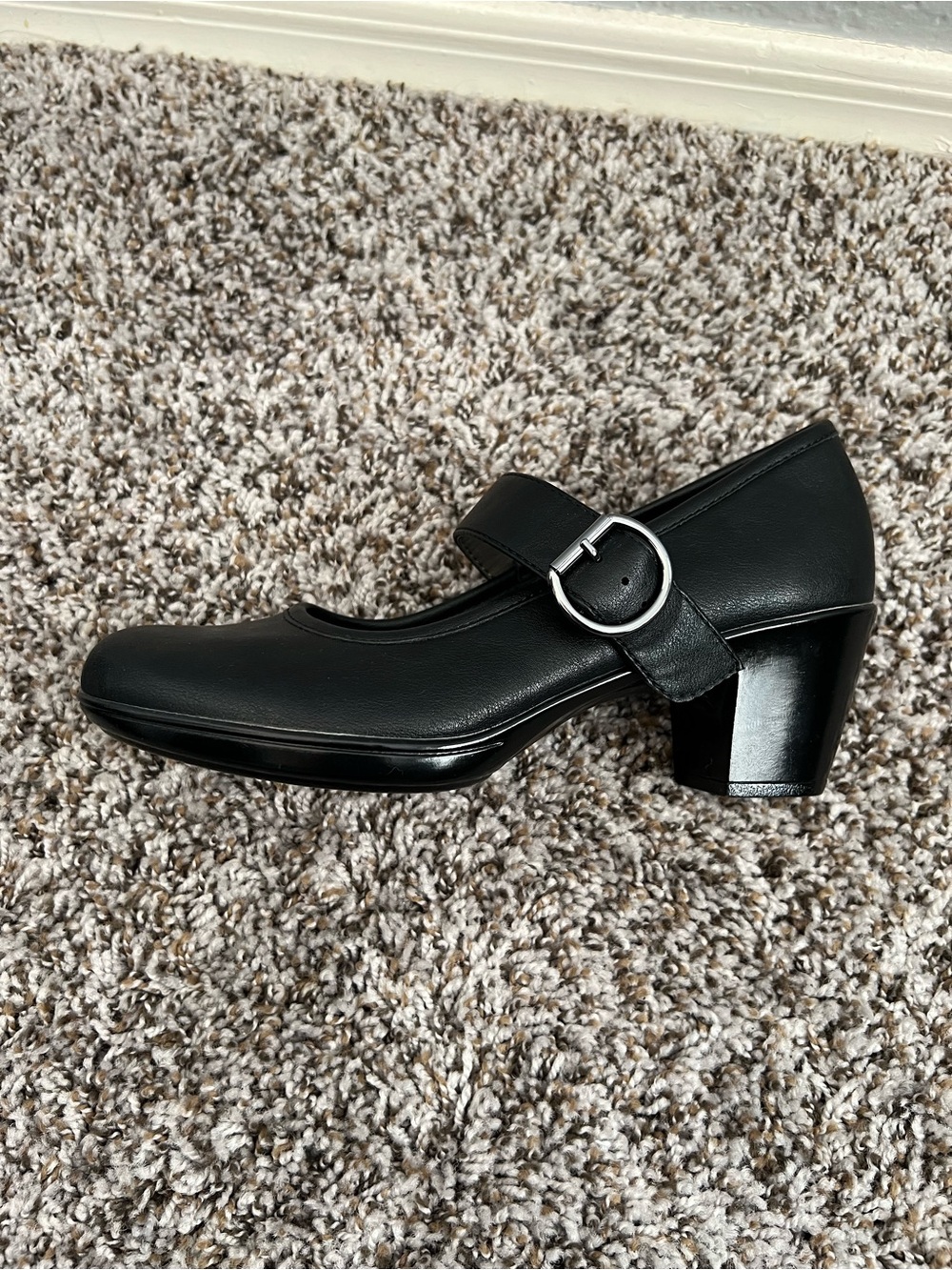Women’s Black Mary Jane Comfort Heels - Picture 2 of 5
